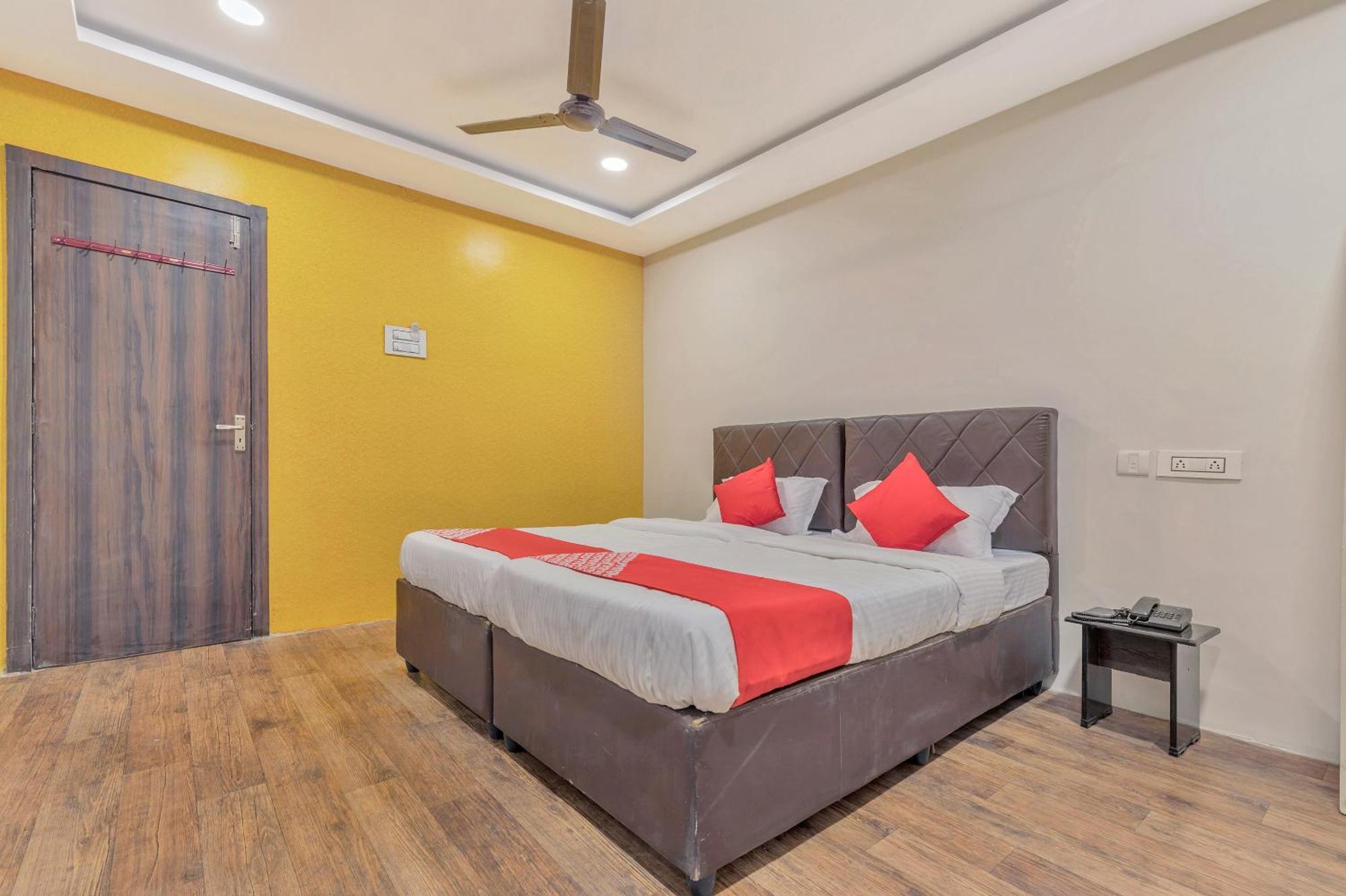 Hotel O Ankitha Grand Kondapur  Bagian luar foto