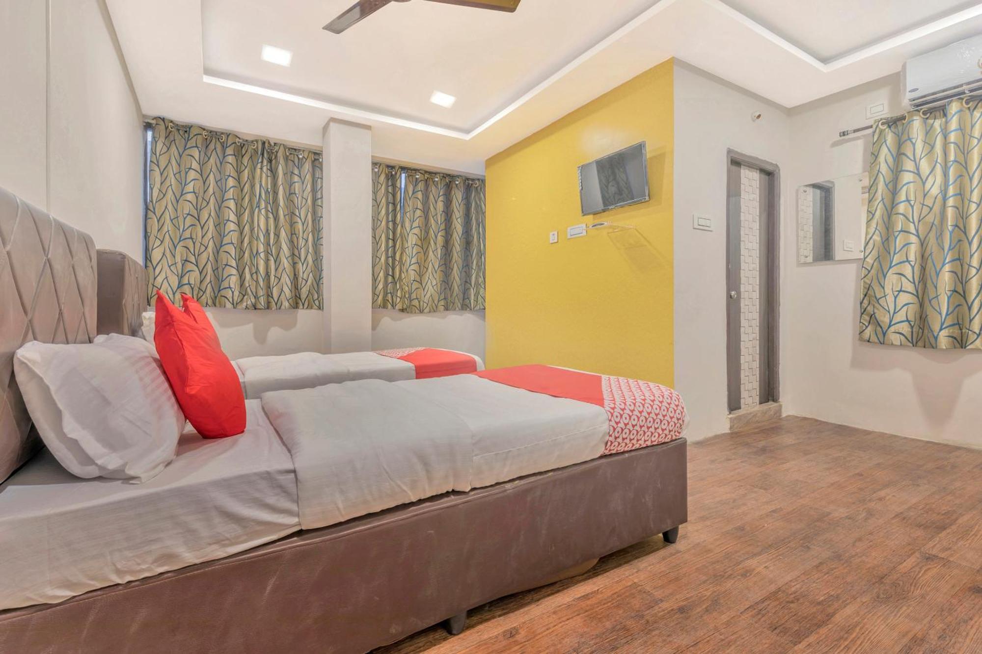 Hotel O Ankitha Grand Kondapur  Bagian luar foto
