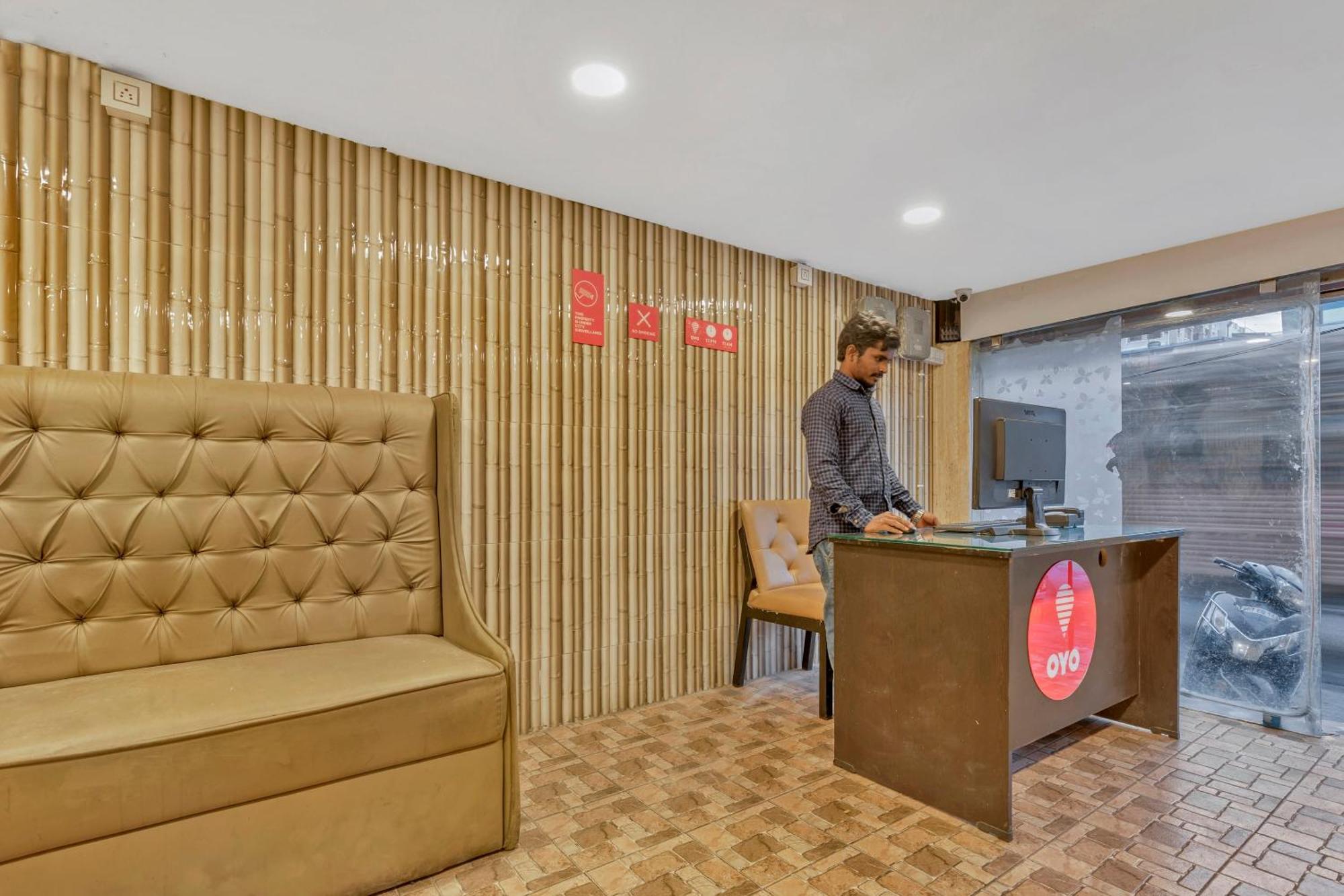 Hotel O Ankitha Grand Kondapur  Bagian luar foto